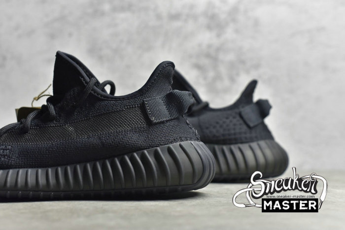 ADIDAS YEEZY BOOST 350 V2 BLACK/BLACK/BLACK HQ4540