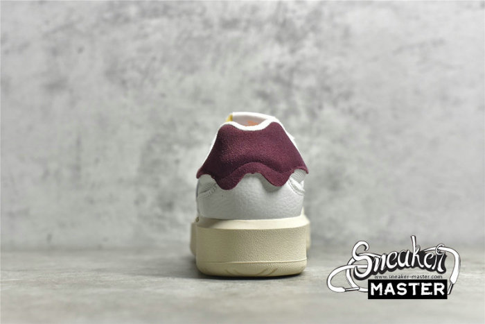 NEW BALANCE 302 SNEAKER BEIGE/WHITE/WINE RED CT302WD