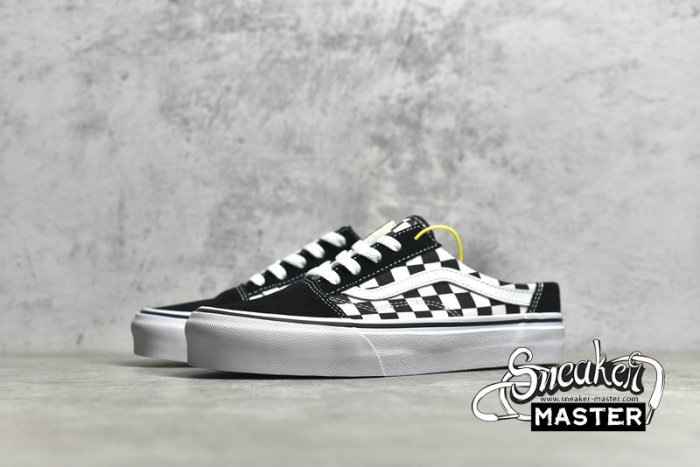 VANS OLD SKOOL MULE BLACK/BLACK/TRUE WHITE VN0A3MUS6BT