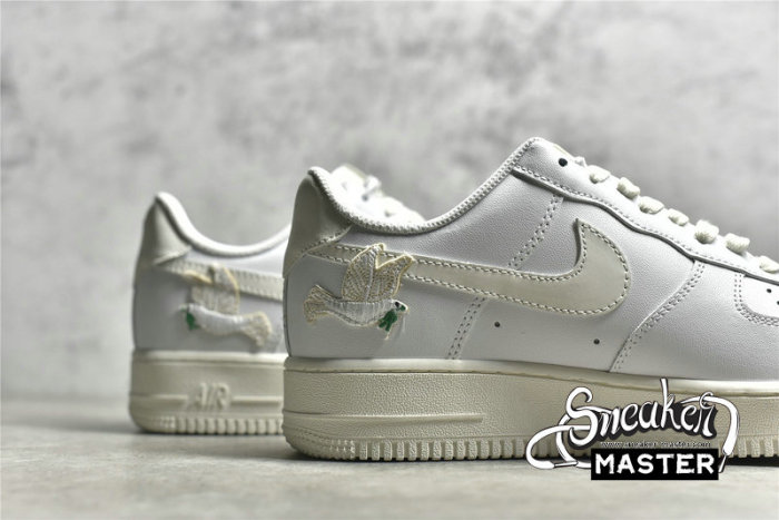 NIKE AIR FORCE 1 07 LOW WHITE/WHITE/WHITE RT6665-001