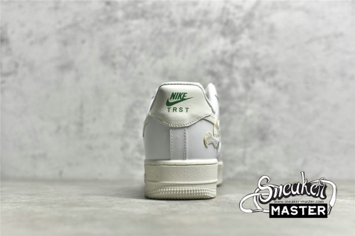 NIKE AIR FORCE 1 07 LOW WHITE/WHITE/WHITE RT6665-001
