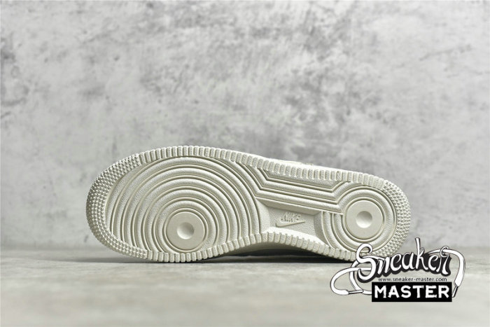 NIKE AIR FORCE 1 07 LOW WHITE/WHITE/WHITE RT6665-001