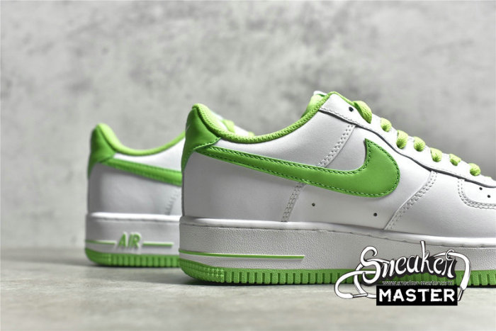 NIKE AIR FORCE 1 07 LOW WHITE/WHITE/GREEN DH7561-105