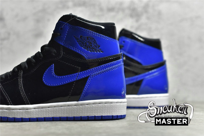 NIKE AIR JORDAN 1 RETRO HIGH OG DARK MARINA BLUE/BLACK/WHITE 555088-404