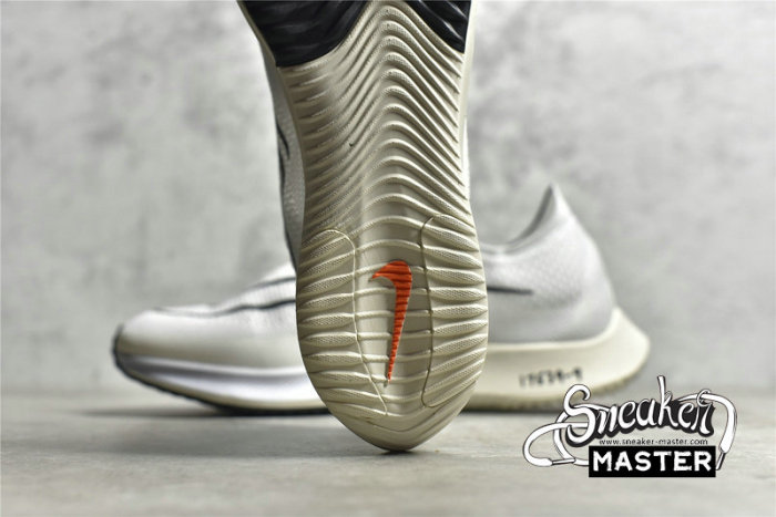 NIKE ZOOMX STREAKFLY WHITE/SUMMIT WHITE/PHOTON DUST/BLACK DH9275-100