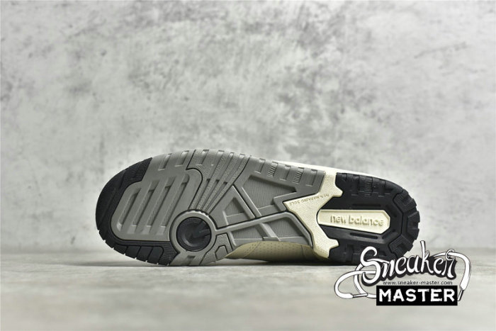 NEW BALANCE 550 RUNNING CREAM/BLACK/CREAM SHOES BB550LWT