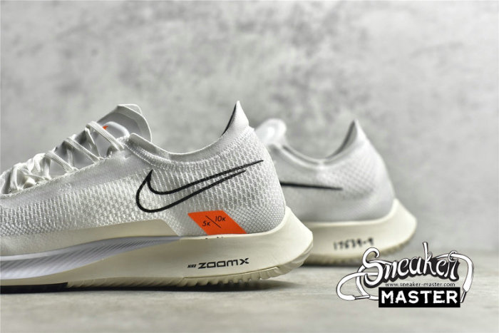 NIKE ZOOMX STREAKFLY WHITE/SUMMIT WHITE/PHOTON DUST/BLACK DH9275-100