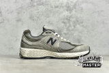 NEW BALANCE 2002R RUNNING SHOES WARM ALPACA/LIGHT CHALKBOARD M2002RAW
