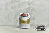 NIKE SB DUNK LOW SE WHITE/METALLIC GOLD/METALLIC SILVER DH4403-700