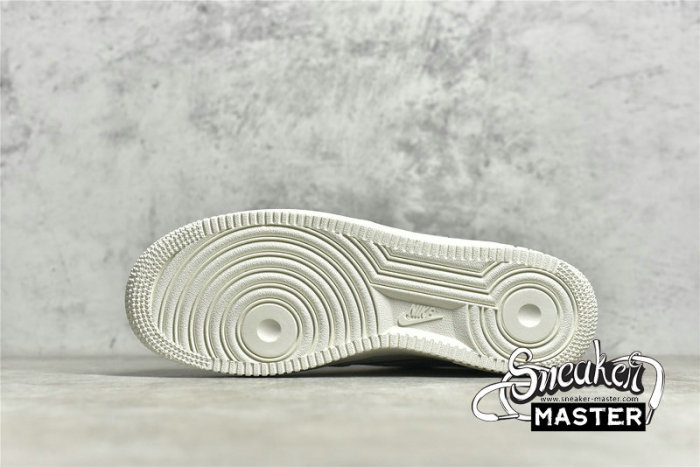 NIKE AIR FORCE 1 LOW WHITE/WHITE/GREEN CL6326-128