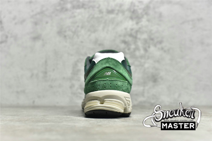 NEW BALANCE 2002R SUEDE PACK FOREST GREEN/FOREST GREEN/BEIGE M2002RHB