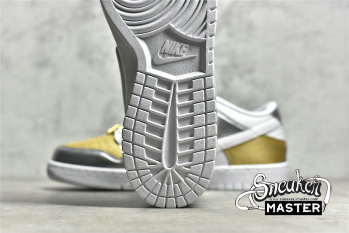 NIKE SB DUNK LOW SE WHITE/METALLIC GOLD/METALLIC SILVER DH4403-700