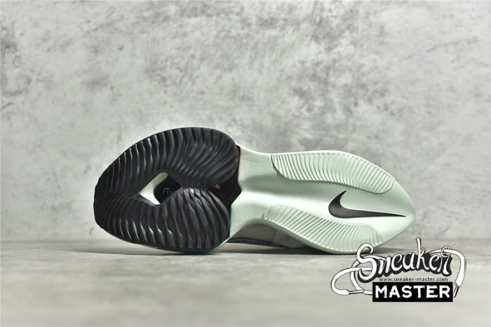 NIKE AIR ZOOM TEMPO NEXT% FLYEASE WHITE/FLASH CRIMSON/SPRUCE AURA CZ2853-102