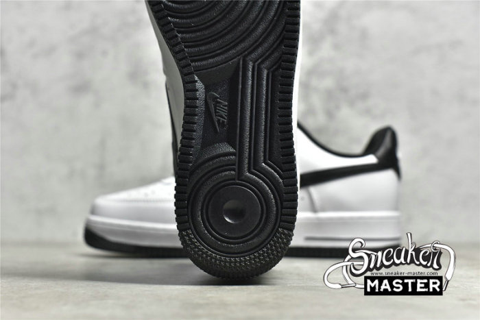 NIKE AIR FORCE 1 LOW WHITE/WHITE/BLACK DH7561-102