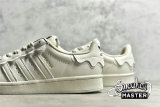 ADIDAS SUPERSTAR SHOES BEIGE/BEIGE/GOLD GW4441