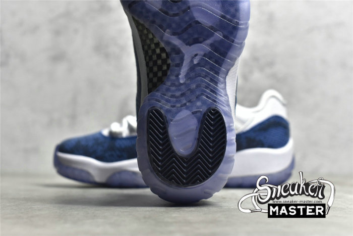NIKE AIR JORDAN 11 RETRO LOW NAVY SNAKESKIN 2019 WHITE/BLACK/NAVY BLUE CD6846-102