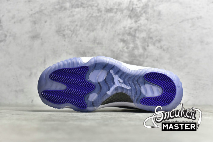 NIKE AIR JORDAN 11 RETRO LOW CONCORD WHITE/BLACK/WHITE 528895-153