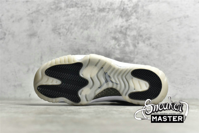 NIKE AIR JORDAN 11 RETRO LOW GS BARONS BLACK/METALLIC SILVER-WHITE 528896-010