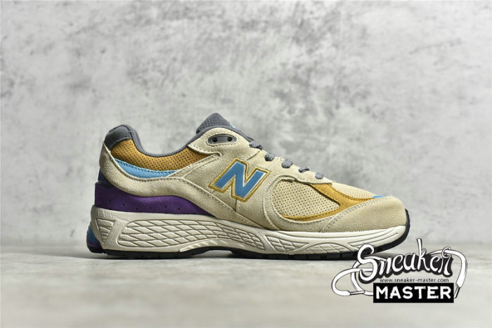 NEW BALANCE J.CREW X 2002R INCENSE RUNNING SHOES BEIGE/PURPLE/BLUE M2002RWA