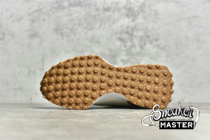 NEW BALANCE 327 RUNNING SHOES BEIGE/BEIGE/GUM MS327RA