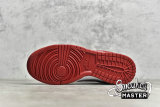 NIKE SB DUNK LOW RETRO GYM RED/GYM RED/WHITE/UNIVERSITY GOLD DD1391-602
