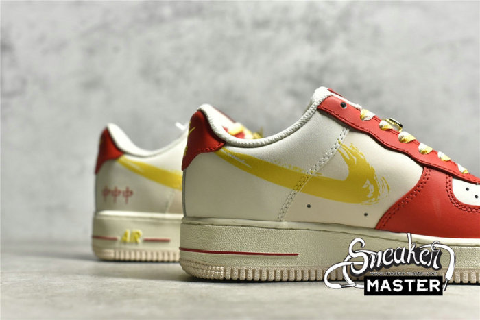 NIKE AIR FORCE 1 LOW 07 BEIGE/RED/GOLD CW1888-601