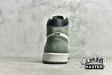 NIKE AIR JORDAN 1 RETRO HIGH OG SUMMIT WHITE/CLAY GREEN-BLACK 555088-135