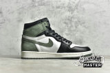NIKE AIR JORDAN 1 RETRO HIGH OG SUMMIT WHITE/CLAY GREEN-BLACK 555088-135