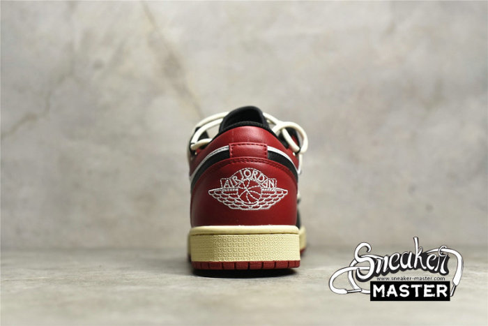 NIKE AIR JORDAN 1 LOW GS BRED TOE GYM RED/WHITE/BLACK 553560-612