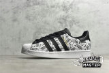 ADIDAS SUPERSTAR LABEL COLLAGE CLOUD WHITE/CORE BLACK/CORE BLACK FV2819