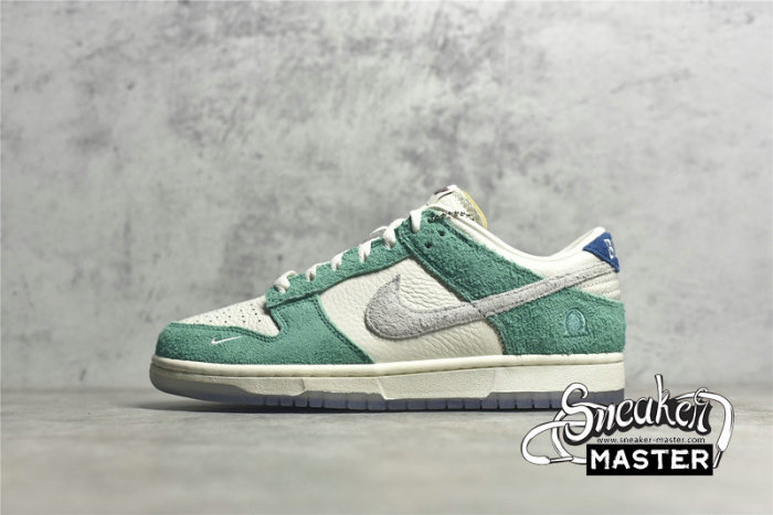 NIKE SB DUNK LOW ROAD SIGN X KASINA SAIL/WHITE/NEPTUNE GREEN/INDUSTRIAL BLUE CZ6501-101