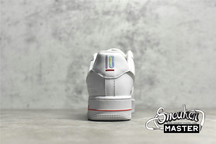 NIKE AIR FORCE 1 LOW 07 WHITE/WHITE/SILVER DO8181-137