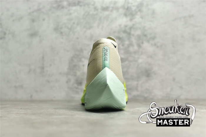 NIKE ZOOMX VAPORFLY NEXT% 2 COCONUT MILK/GREEN/BLUE DV9428-100
