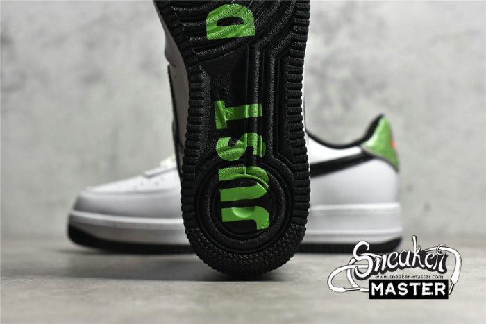 NIKE AIR FORCE 1 LOW 07 LX JUST DO IT SNAKESKIN WHITE/BLACK/WHITE DV1492-101