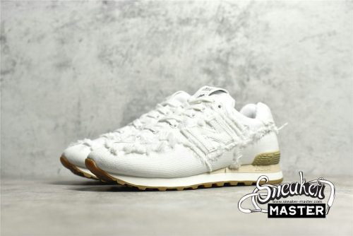 NEW BALANCE 574 RUNNING SHOES X MIUMIU WHITE/WHITE/WHITE