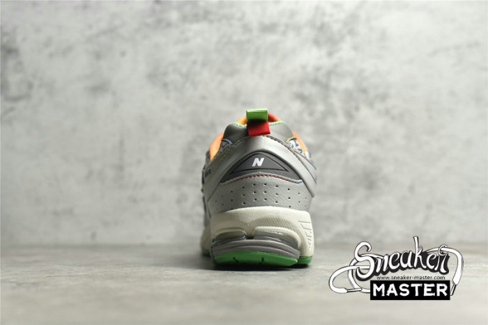 NEW BALANCE GANNI X 2002R RUNNING SHOES RAIN CLOUD/ISLAND GREEN M2002RGD