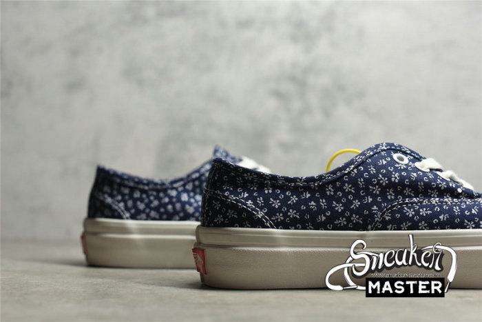 VANS ANAHEIM OG FLORAL AUTHENTIC 44 DX SKATE SHOES BLUE/WHITE VN0A7Q5CNVY