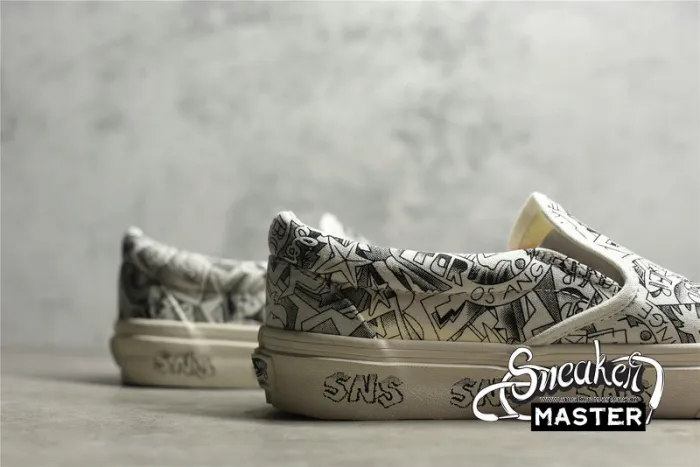 VANS VAULT SLIP-ON LX X SNEAKERSNTUFF LA WHITE/BLACK/WHITE VN0A3JEX45U