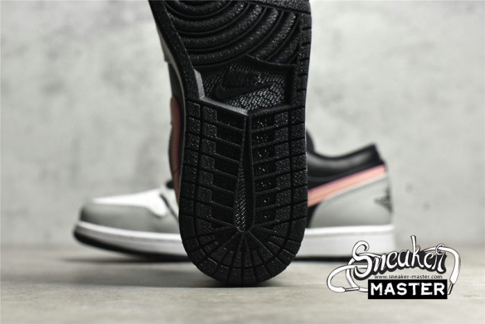 NIKE AIR JORDAN 1 LOW BLACK/GREY FOG/WHITE/BLEACHED CORAL 553558-062