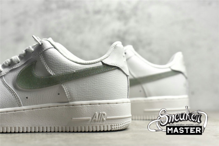 NIKE AIR FORCE 1 LOW GLITTER SWOOSH SUMMIT WHITE/GREY FOG/DUSTY SAGE DH4407-101