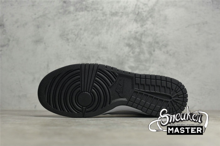 NIKE DUNK SB LOW WORLD CHAMP BLACK/WHITE/GOLD DR9511-100
