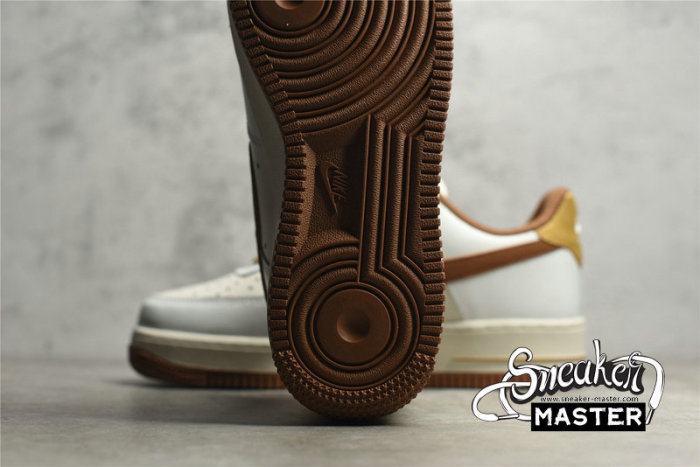 NIKE AIR FORCE 1 LOW WHITE/WHITE/BROWN CW3388-204