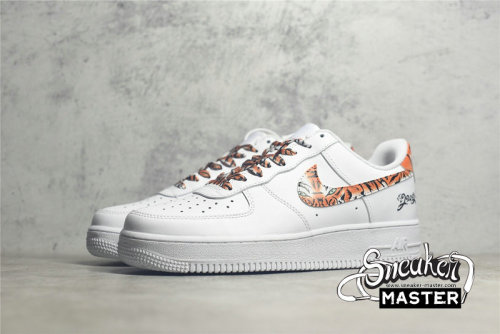NIKE AIR FORCE 1 LOW 07 WHITE/TIGER/BLACK CZ0270-109