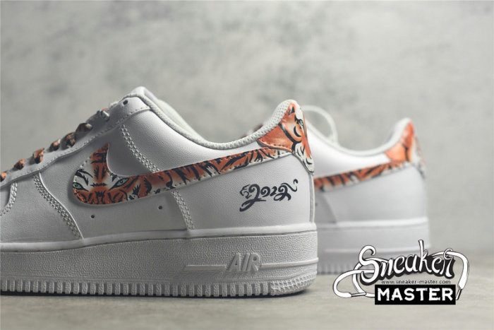 NIKE AIR FORCE 1 LOW 07 WHITE/TIGER/BLACK CZ0270-109