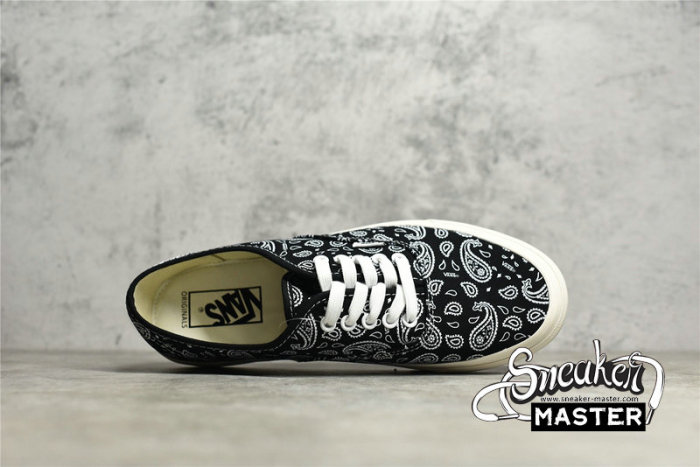 VANS UA COMFYCUSH ERA PAISLEY BLACK/BLACK/WHITE VN0A3WM942L