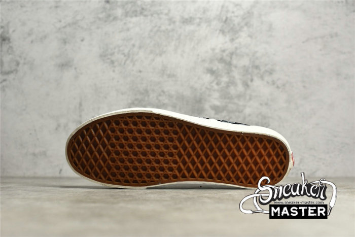 VANS UA COMFYCUSH ERA PAISLEY BLACK/BLACK/WHITE VN0A3WM942L