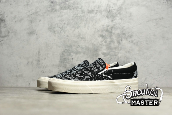 VANS SLIP-ON BLACK/BLACK/BEIGE VN000EYEBPJ