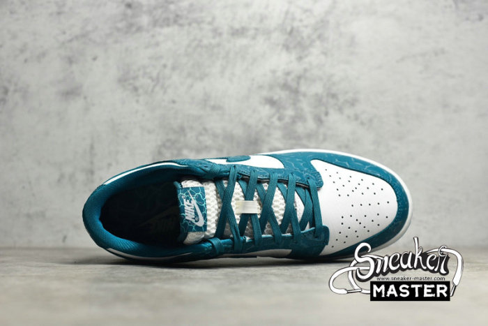 NIKE SB DUNK LOW OCEAN SUMMIT WHITE/BRIGHT SPRUCE DV3029-100