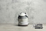 NIKE SB DUNK LOW SP VIDEO GAME COLLEGE NAVY/WOLF GREY/UNIVERSITY RED DD1768-400