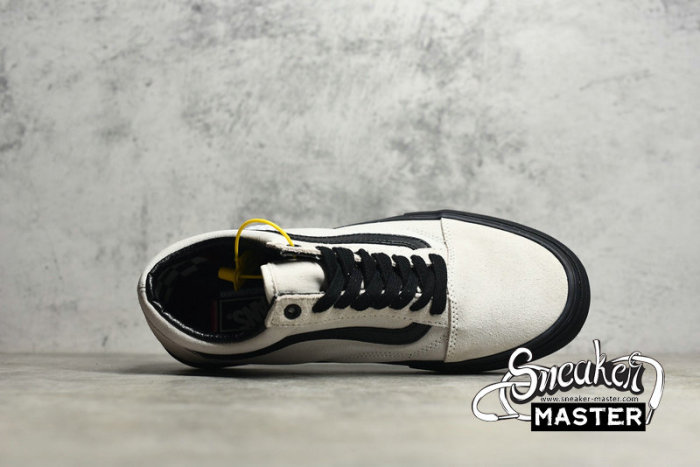 VANS OLD SKOOL SHOES WHITE/BLACK/WHITE VN0A5FCBKIG